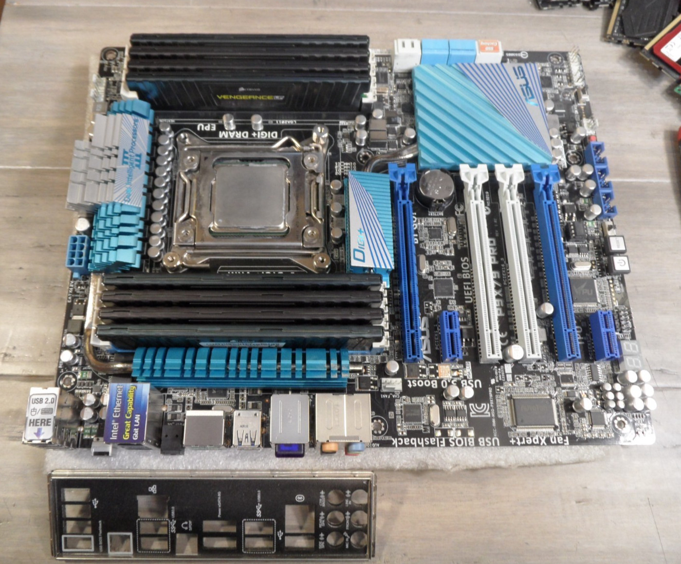 ASUS P9X79 PRO Motherboard LGA2011 With i7-3930K CPU With I/O And 32 Gb Ram