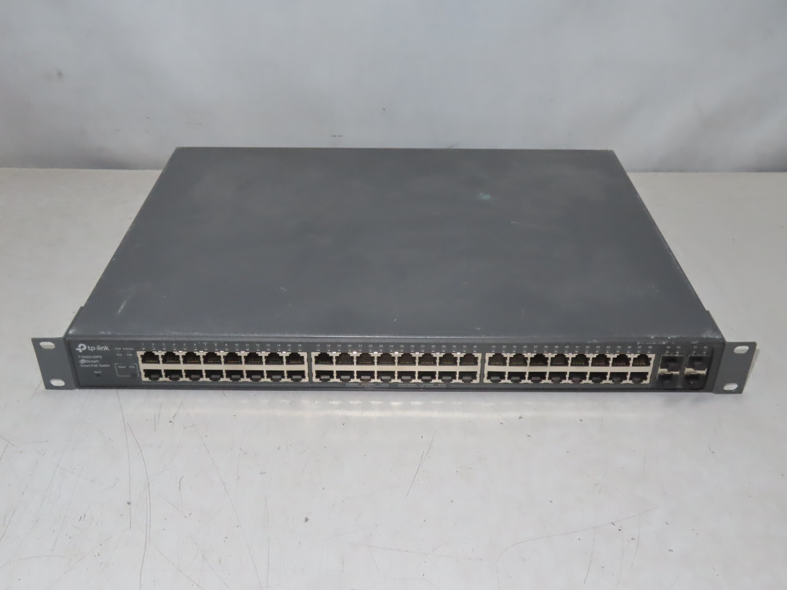 TP-Link T1600G-52PS V1 JetStream 48-Port Gigabit Smart PoE Switch (TL-SG2452P)