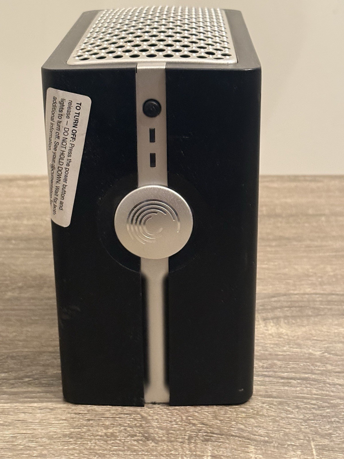 SEAGATE MIRRA SYNC AND SHARE PERSONAL SERVER 500 GB (ST3000000ET / 9DD838-560)