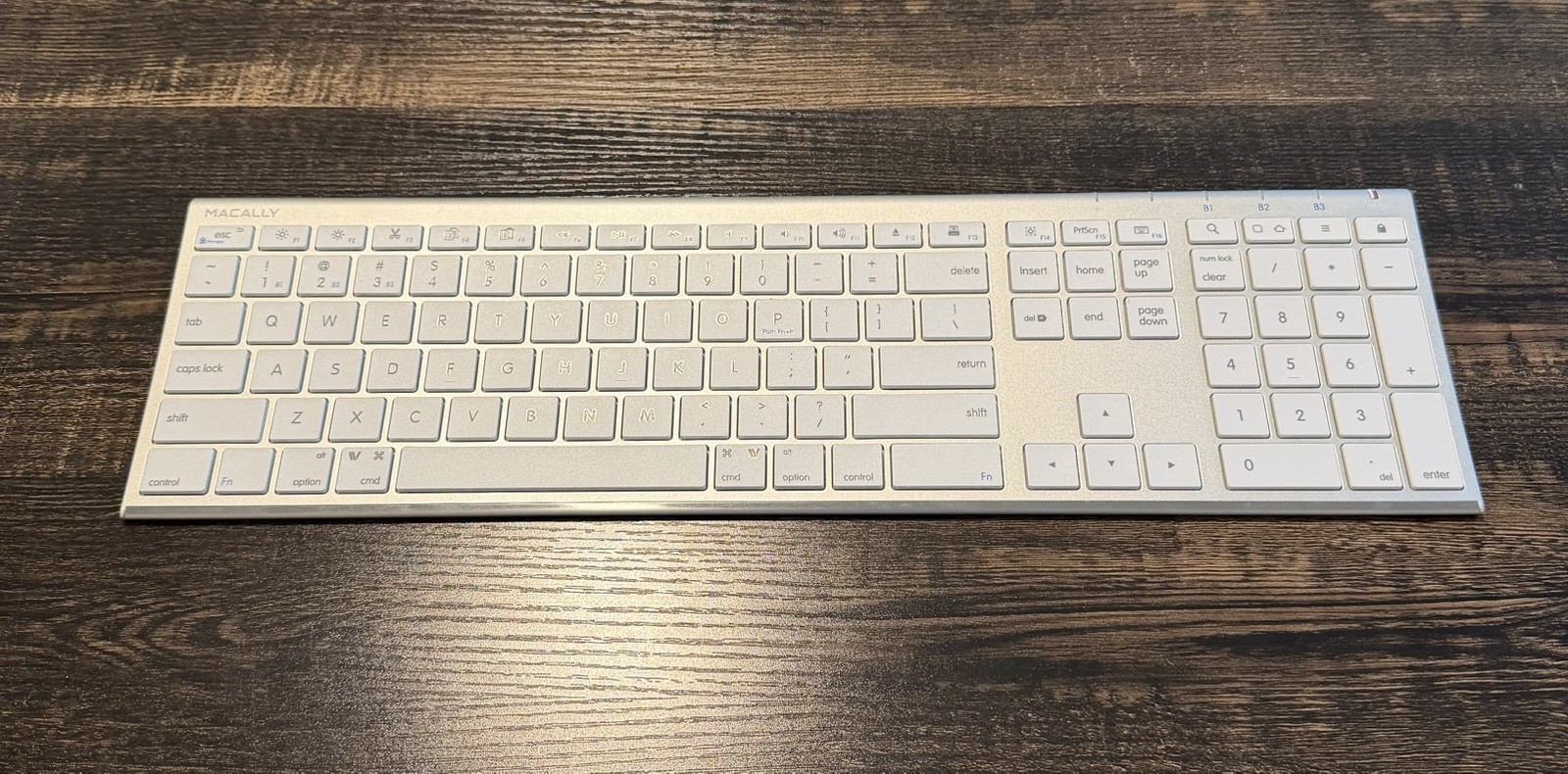 Macally Quick Switch Bluetooth Keyboard for 3 Devices ACEBTKEYA