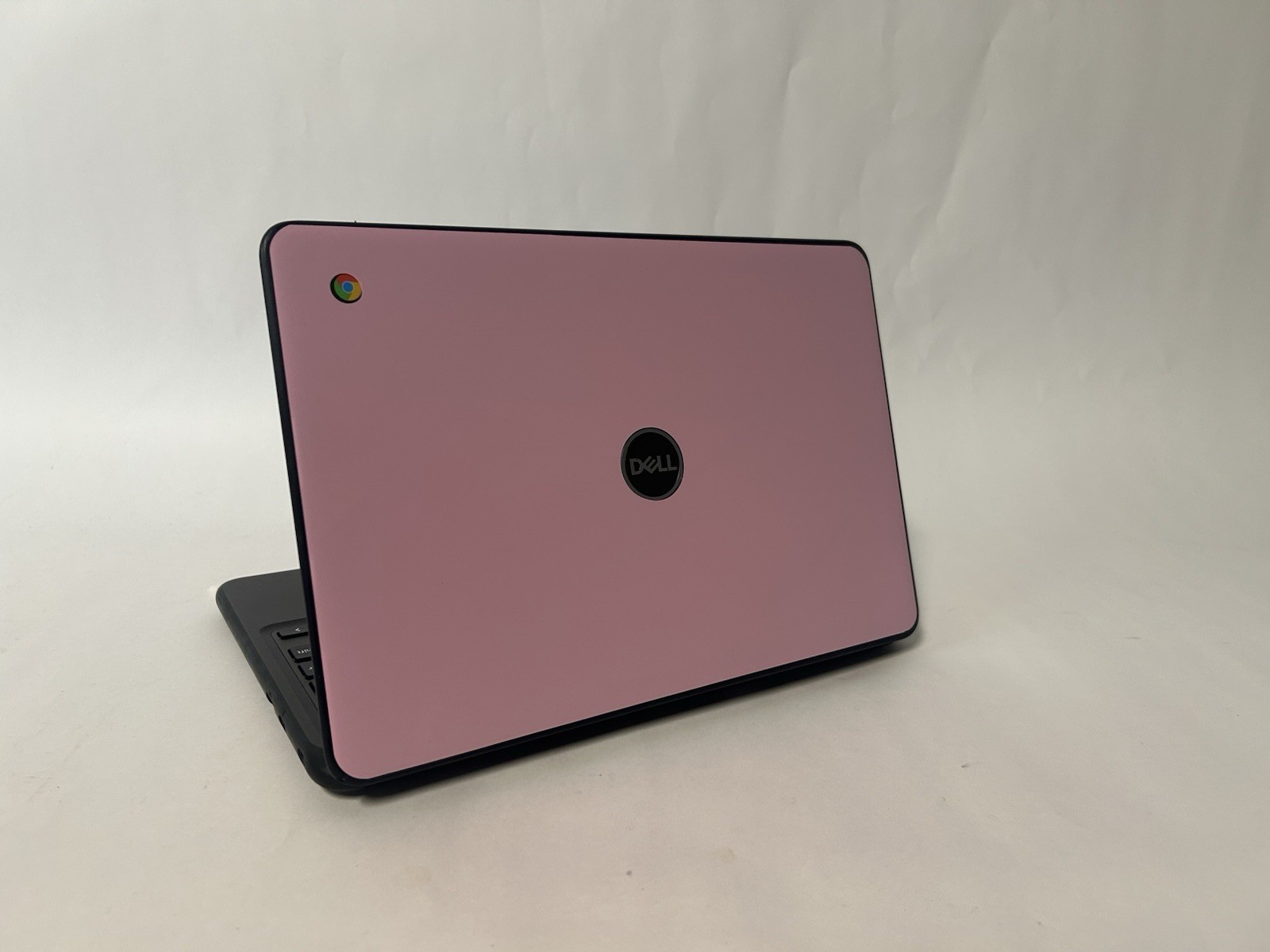 Dell Chromebook  (11.6",Celeron, 4GB RAM, 32GB, ChromeOS)  touch screen PINK