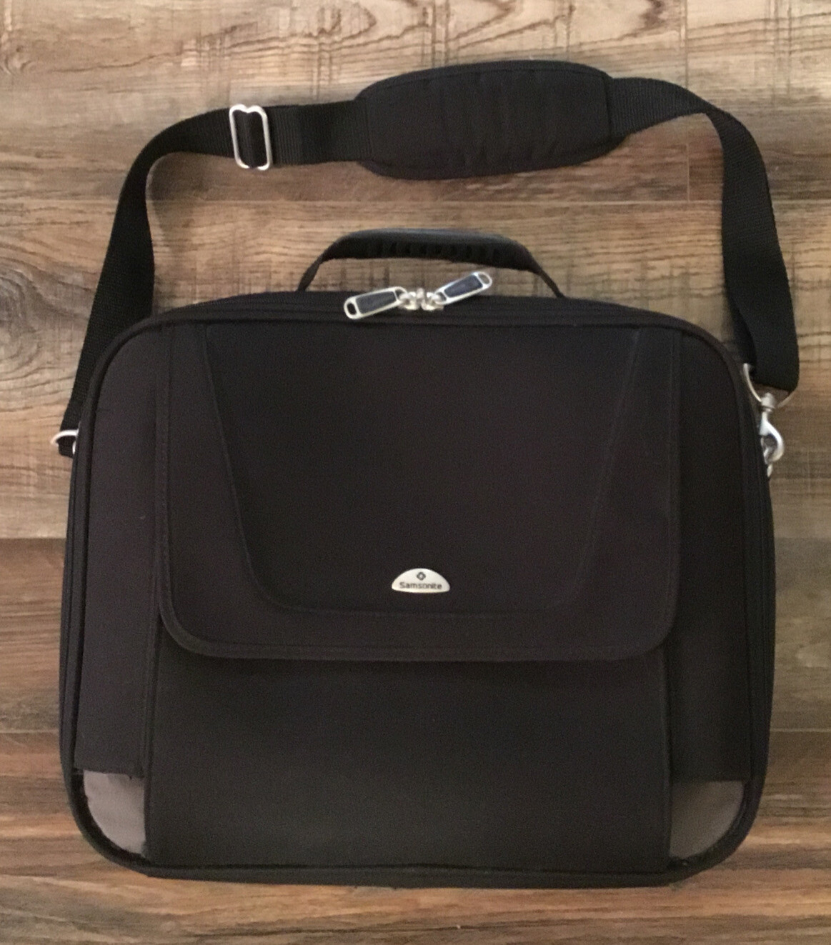 Samsonite 641-52 Black Nylon Light Computer Case W/Strap
