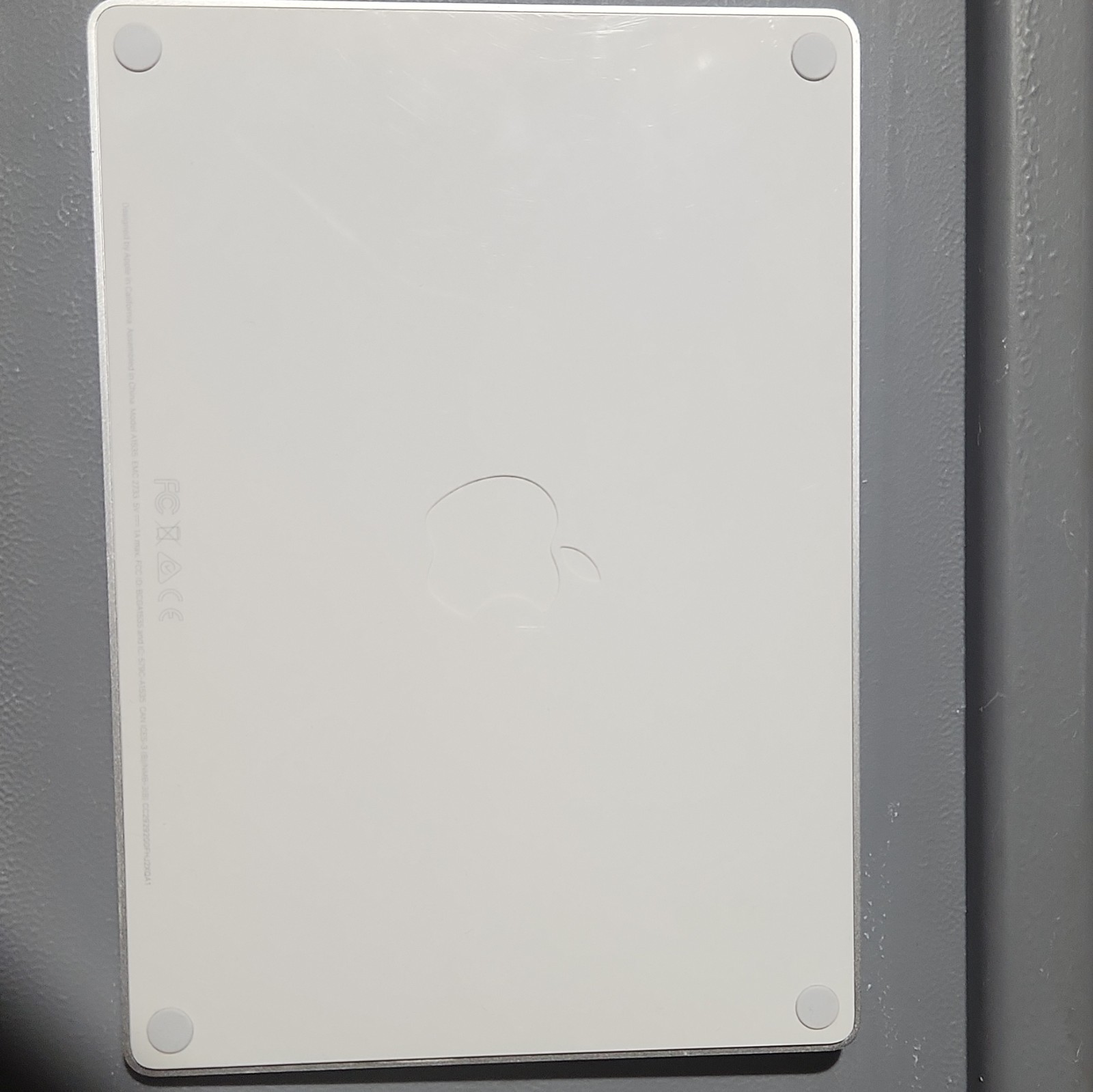 Apple Magic Trackpad A1535 Wireless Multi-Touch Touchpad Silver/White