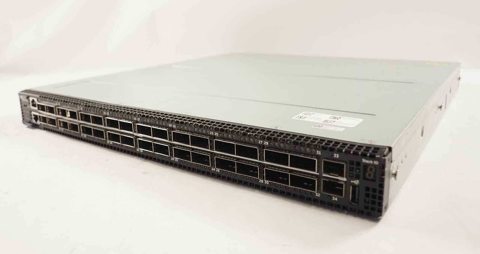 Dell EMC Z9100-ON 07MF5P XNKG4 32 x 100GbE QSFP28 Switch w/ 2 x 750W PSU