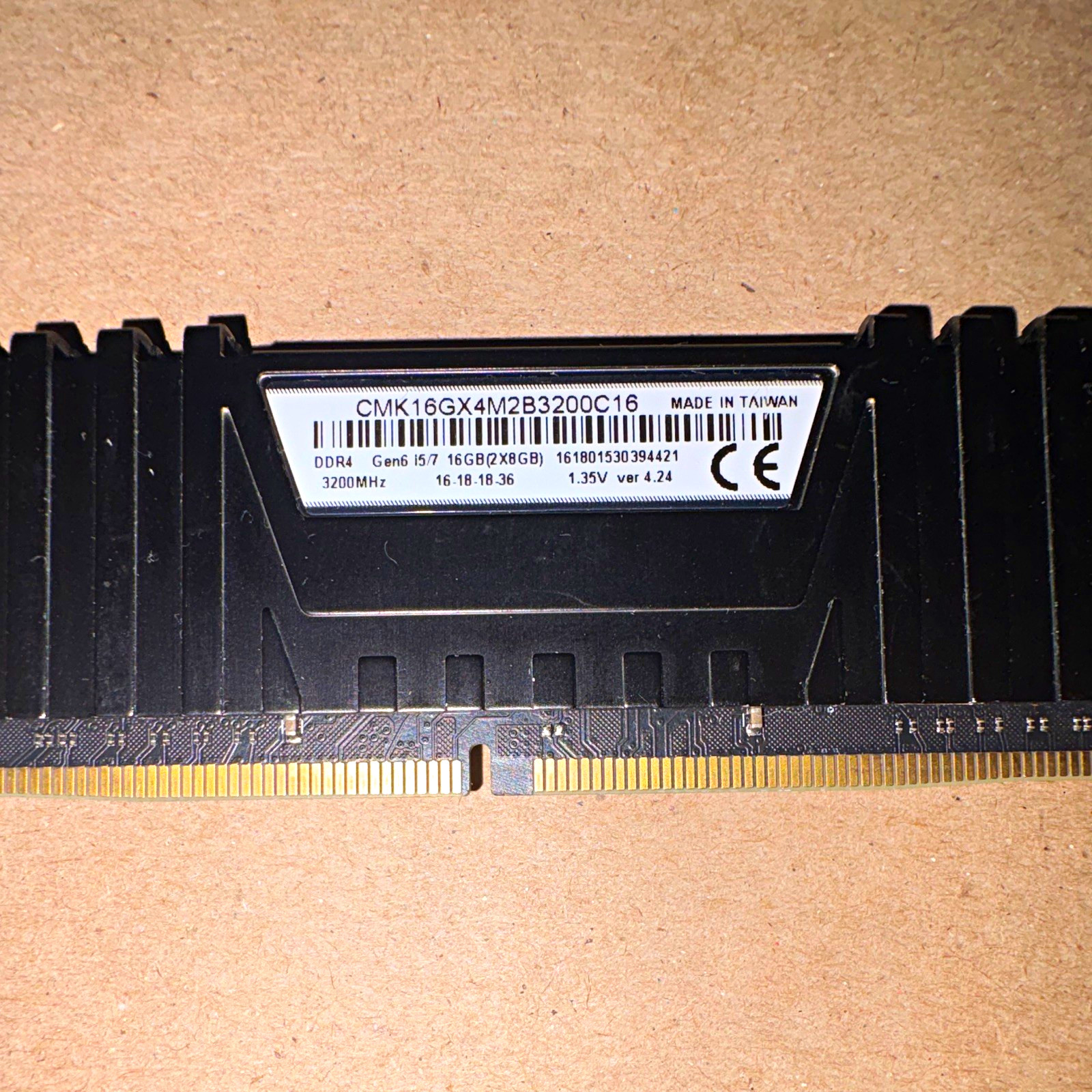 Corsair Vengeance LPX 8GB DDR4-3200 DIMM Non-ECC CMK16GX4M2B3200C16