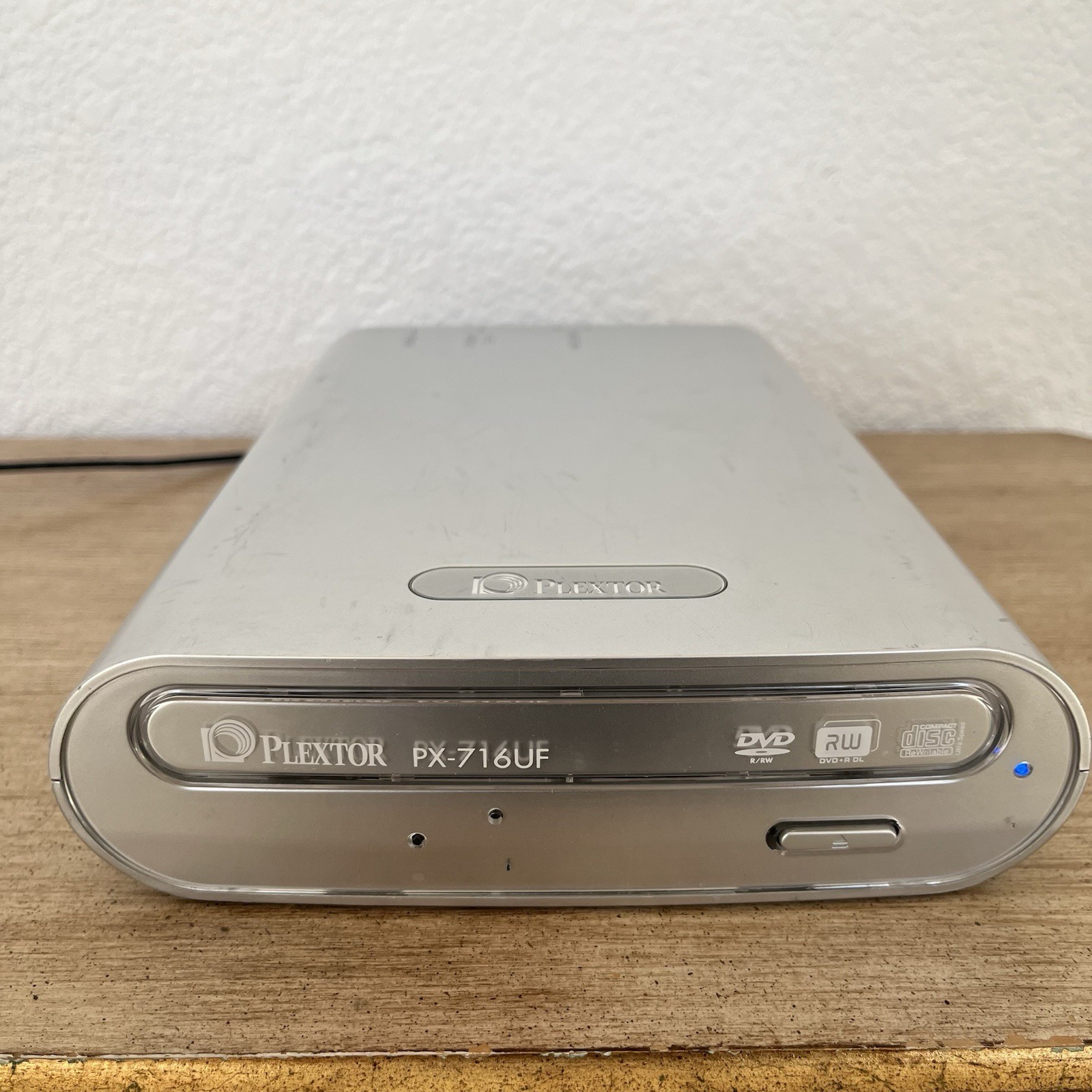 Plextor PX-716UF External DVD/CD Rewritable Drive Burner Turns On