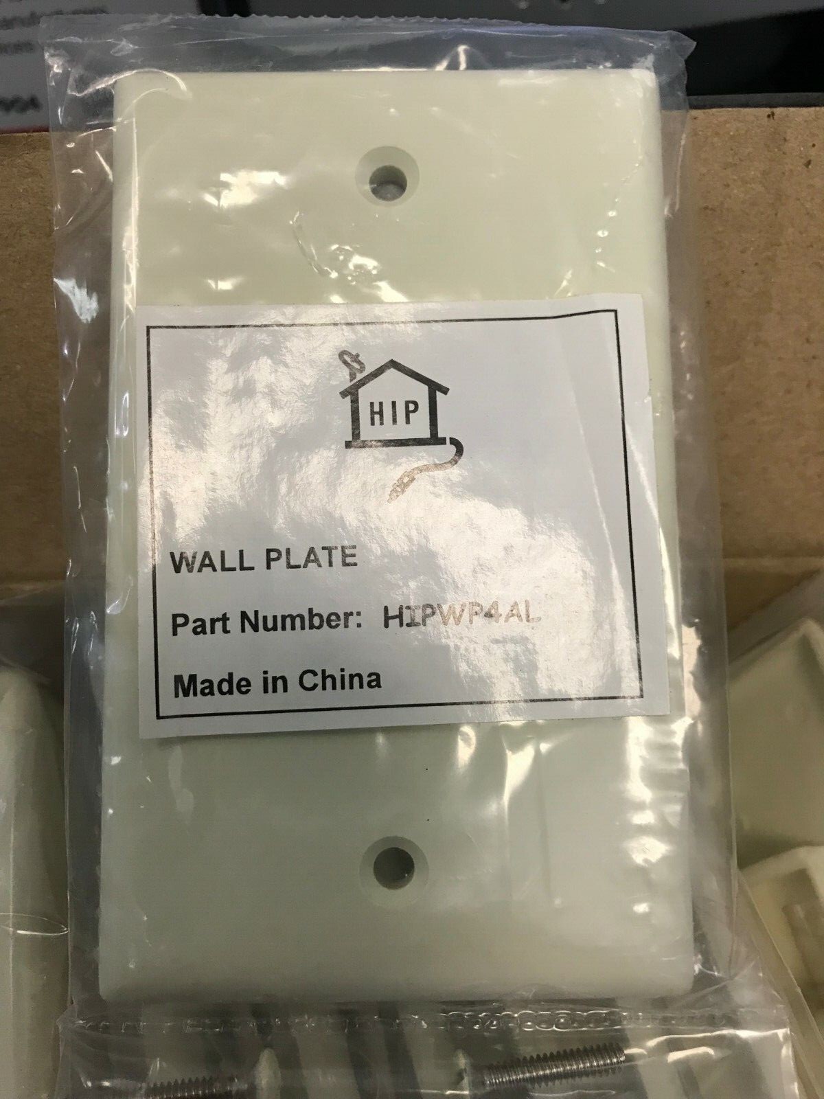HIP 4 Port Wall plate M/d:HIPWP4AL Almond 14 face plates in total