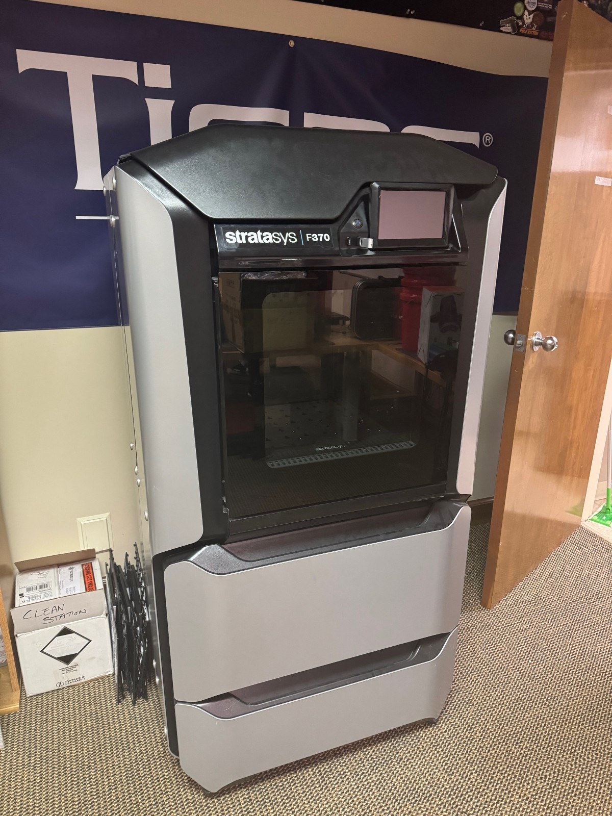 Stratasys F370 3D Printer – 14"x10"x14" Build,  Low Hours, Spare Heads + Media