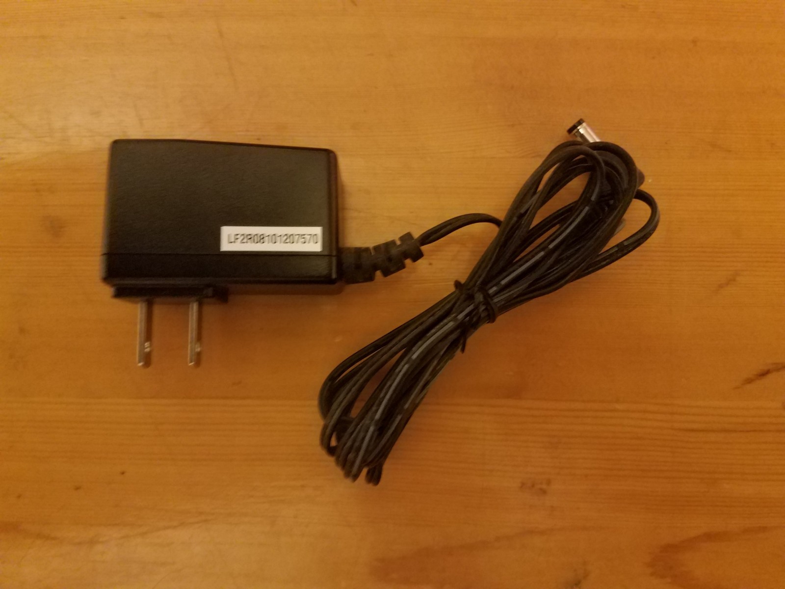 Genuine D-Link AF0605-B AC Adapter 100-120V Output 5V 1.2A