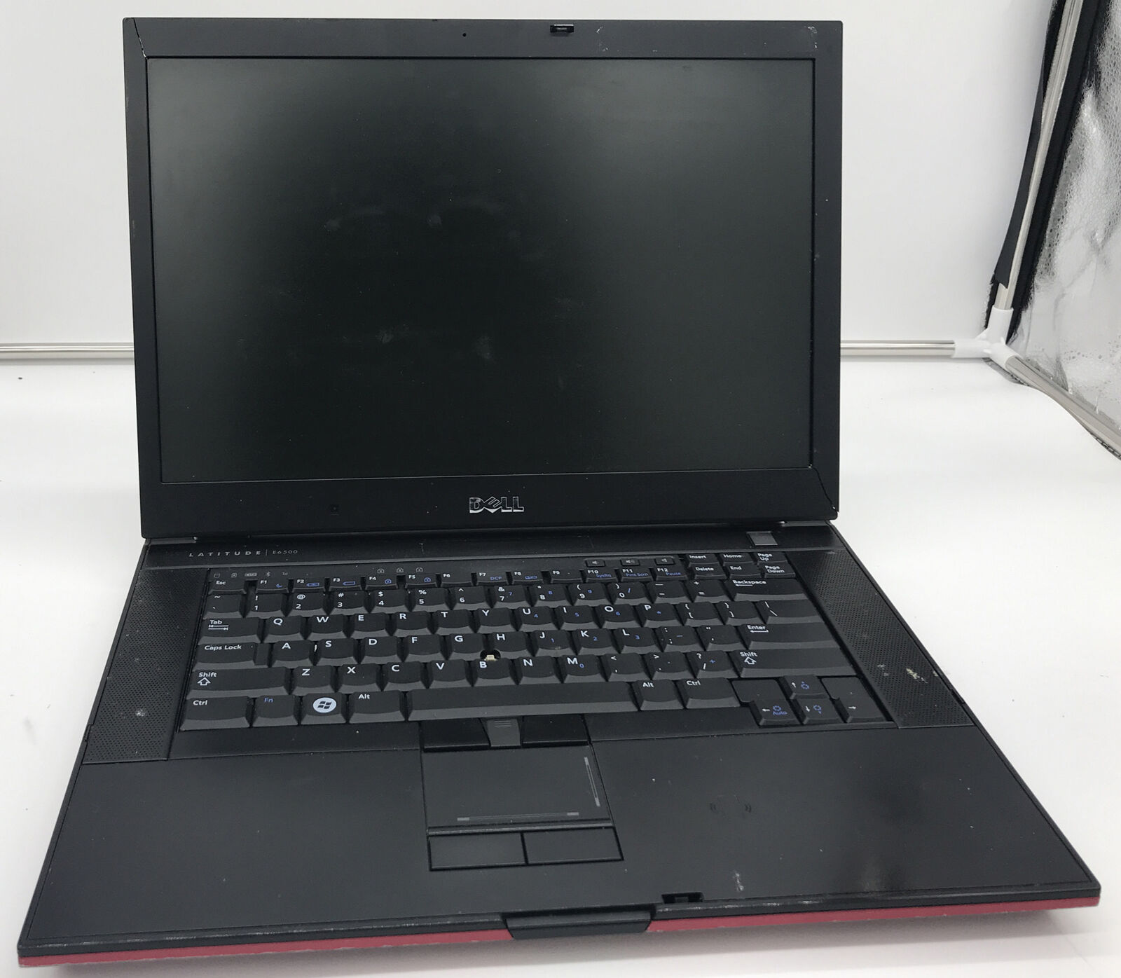 Dell Notebook - E6500-Red 14G