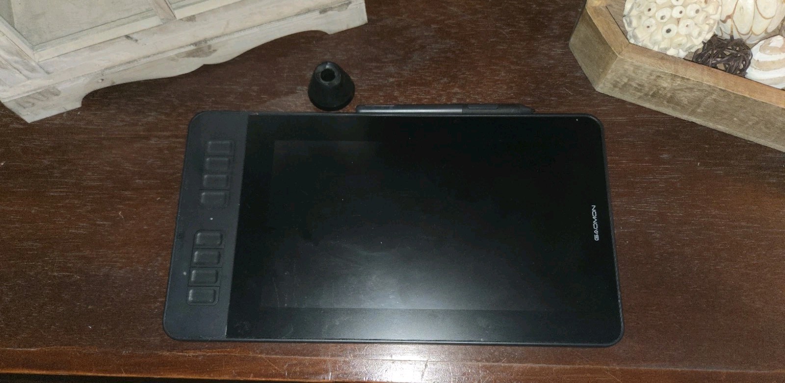 GAOMON PD1161 11.6" HD Graphics With Box, Pen, And Cords