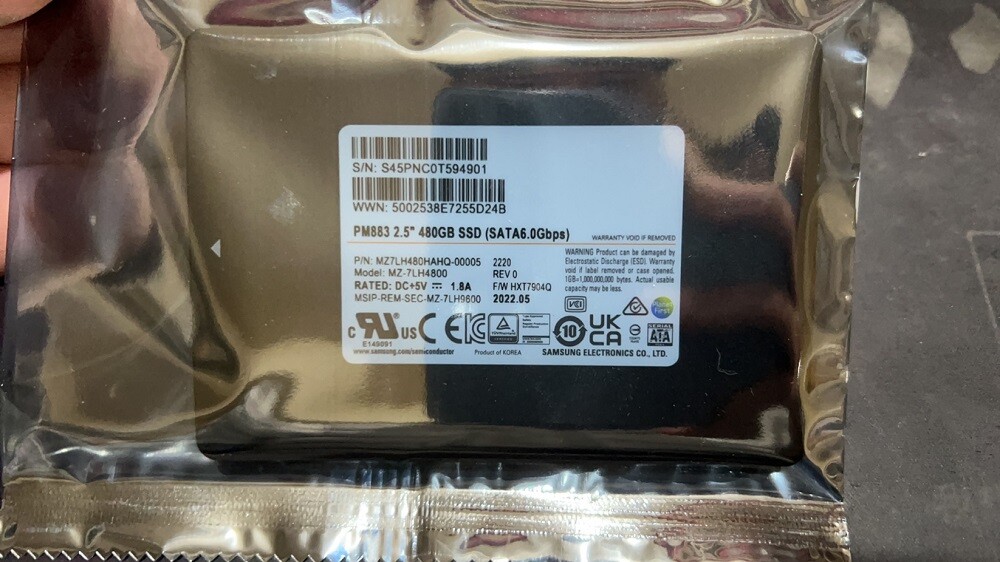 Samsung PM883 480G 480GB SATA 6.0Gbps Enterprise SSD MZ-7LH4800 MZ7LH480HAHQ