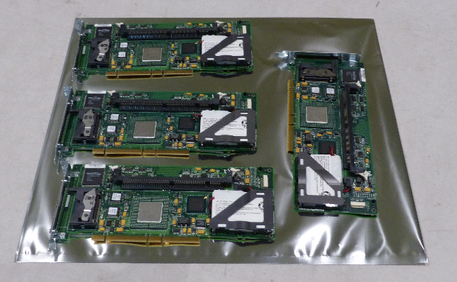 LOT OF 4* NETAPP SERVER NVRAM4 CARDS 111-00023+CO
