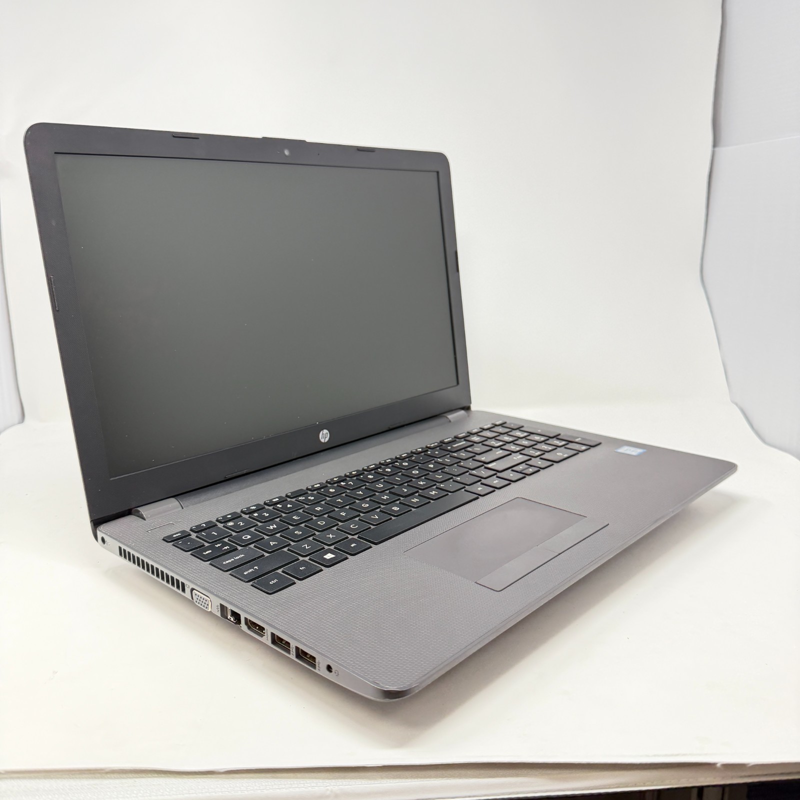 HP 250 G6 NOTEBOOK 4GB RAM 500GB SSD Intel Core i3-6006U@2.00GHz Laptop