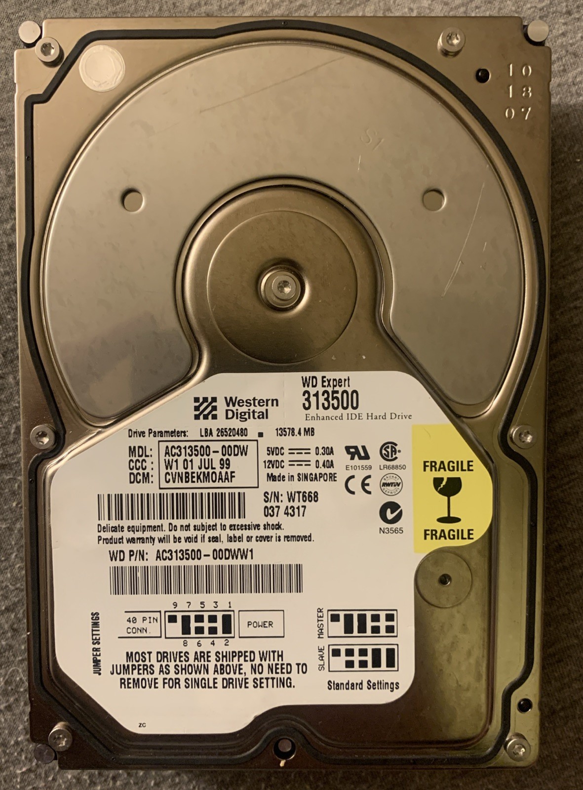 Western Digital Expert AC313500 13.5GB IDE ATA Hard Drive 3.5in Vintage Retro