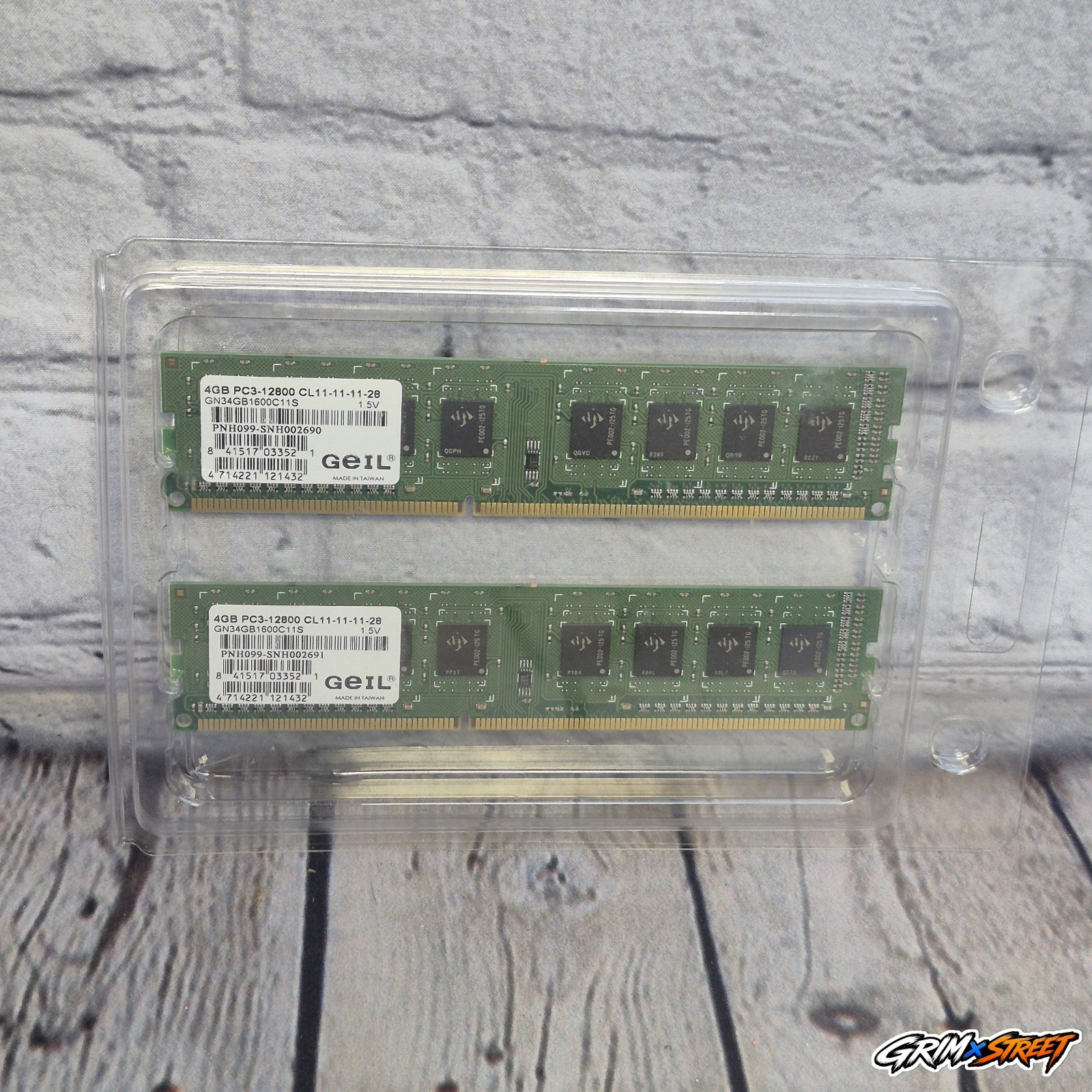 GeIL 8GB Lot 2x4GB DDR3-1600 PC3-12800 CL11 Desktop RAM GN34GB1600C11S