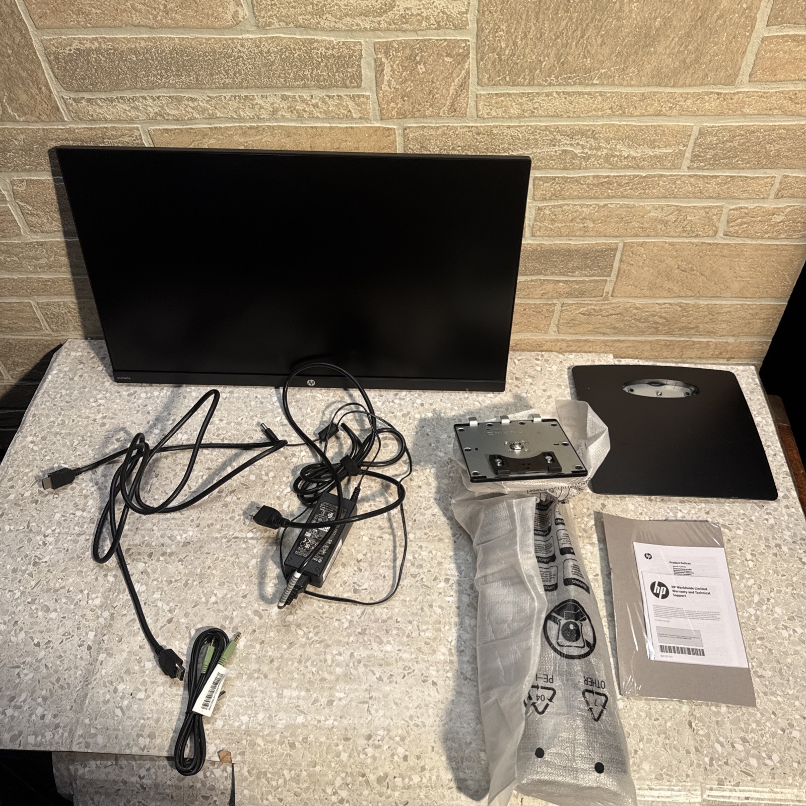 2021 hp VH240a, 50cm 23.8inch Diagonal Monitor, Works
