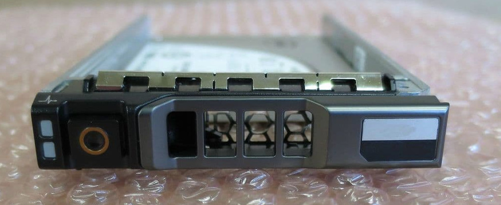 Dell 120GB 2.5" SATA 6G MLC RI Solid State Drive SSD KX83R SC2BB120G6R + Caddy