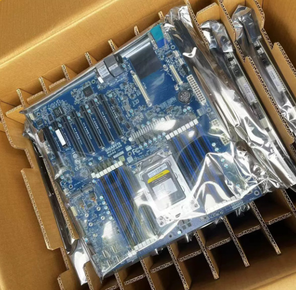 Gigabyte mz32-AR0 motherboard supports the AMD EPYC 7001 7002 7003 cpu