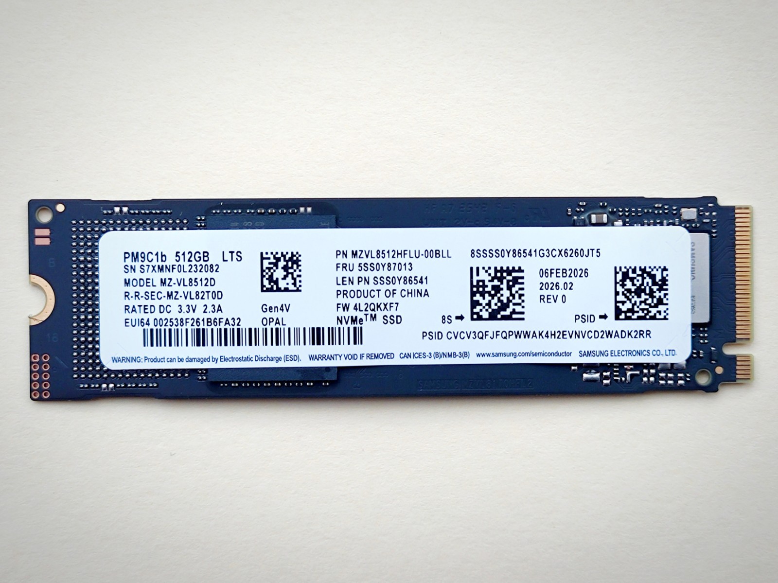 Samsung PM9C1b 512GB SSD M.2 2280 Gen4x4 NVMe SSD (MZ-VL8512HFLU)