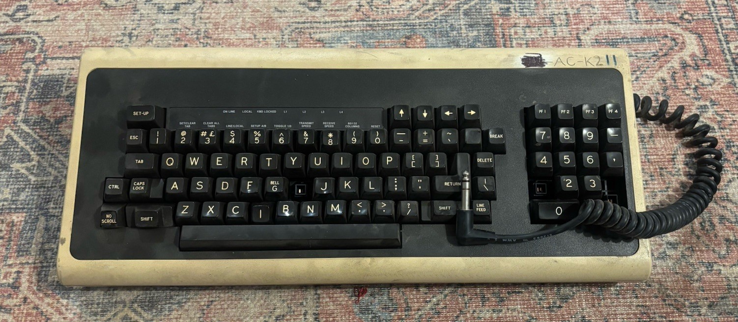 Vintage DEC VT-100 Computer Terminal Keyboard - Missing Keys
