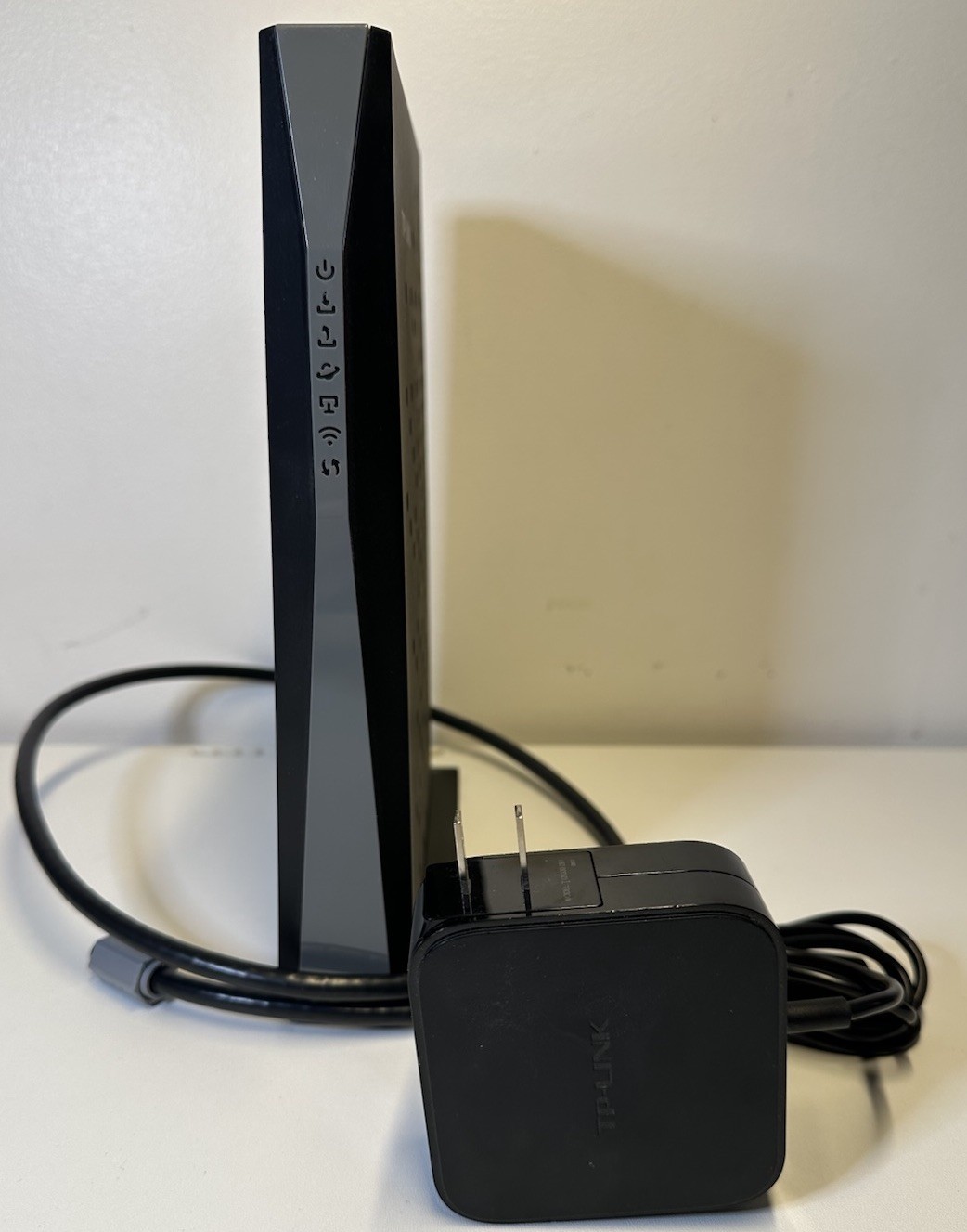 TP-LINK Archer CR700 Wireless Dual Band AC1750 DOCSIS 3.0 Cable Router and Modem