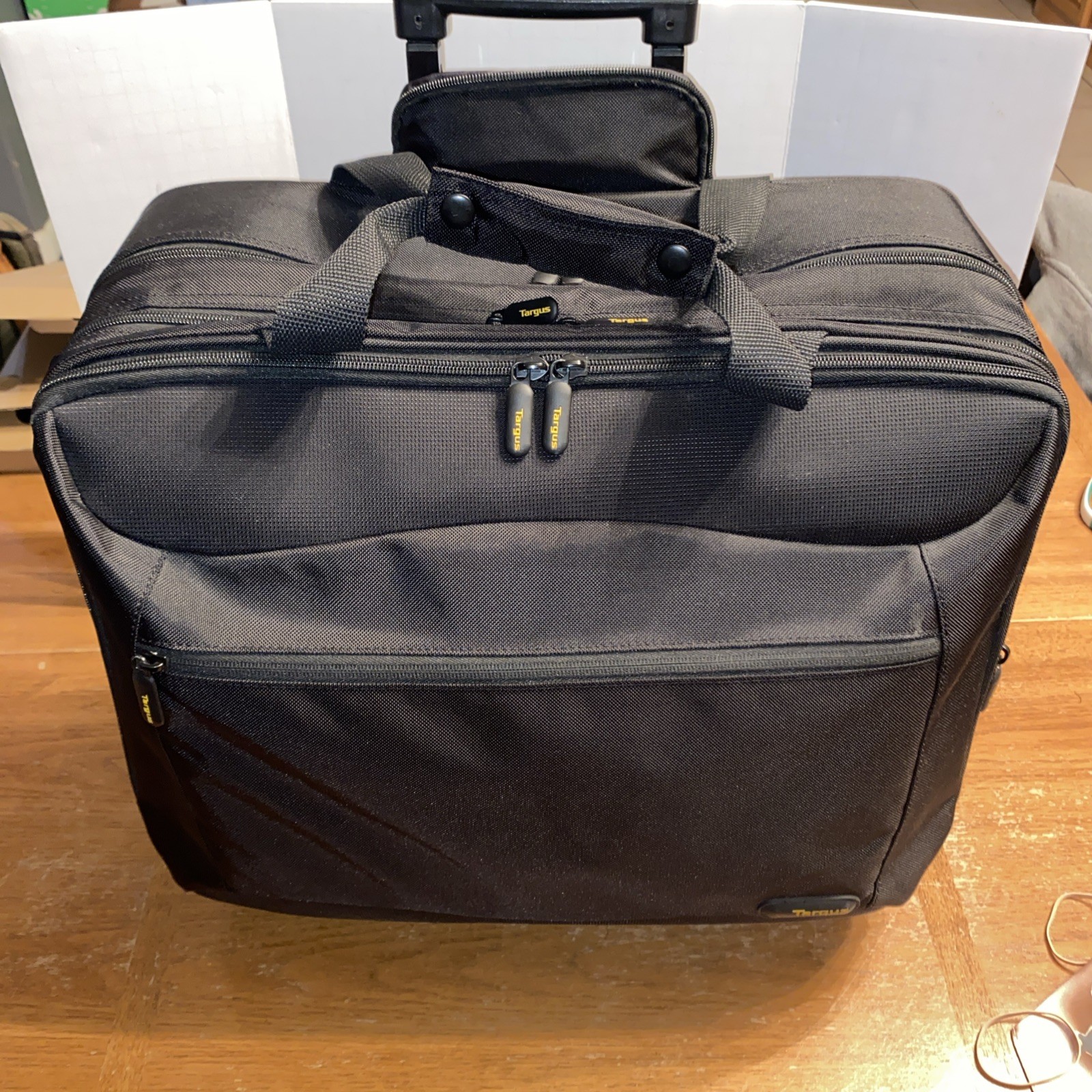 Targus AC0091 Rolling Laptop Bag Luggage Case Retract Alum Handle Wheels Travel