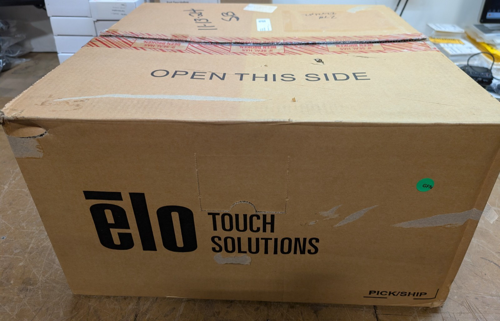Elo 1915L 19" Touchscreen Monitor ET1915L-8CWA-1-G E266835 NOS Open Box