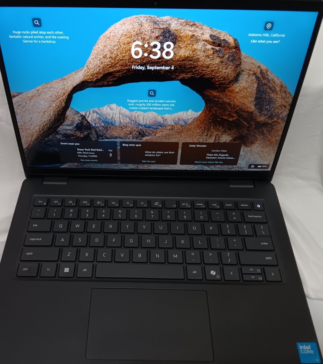Dell PRO 14" Laptop PC14250 Intel 5 120U 1400 Mhz 8GB DDR5 RAM 256GB SSD WIN 11