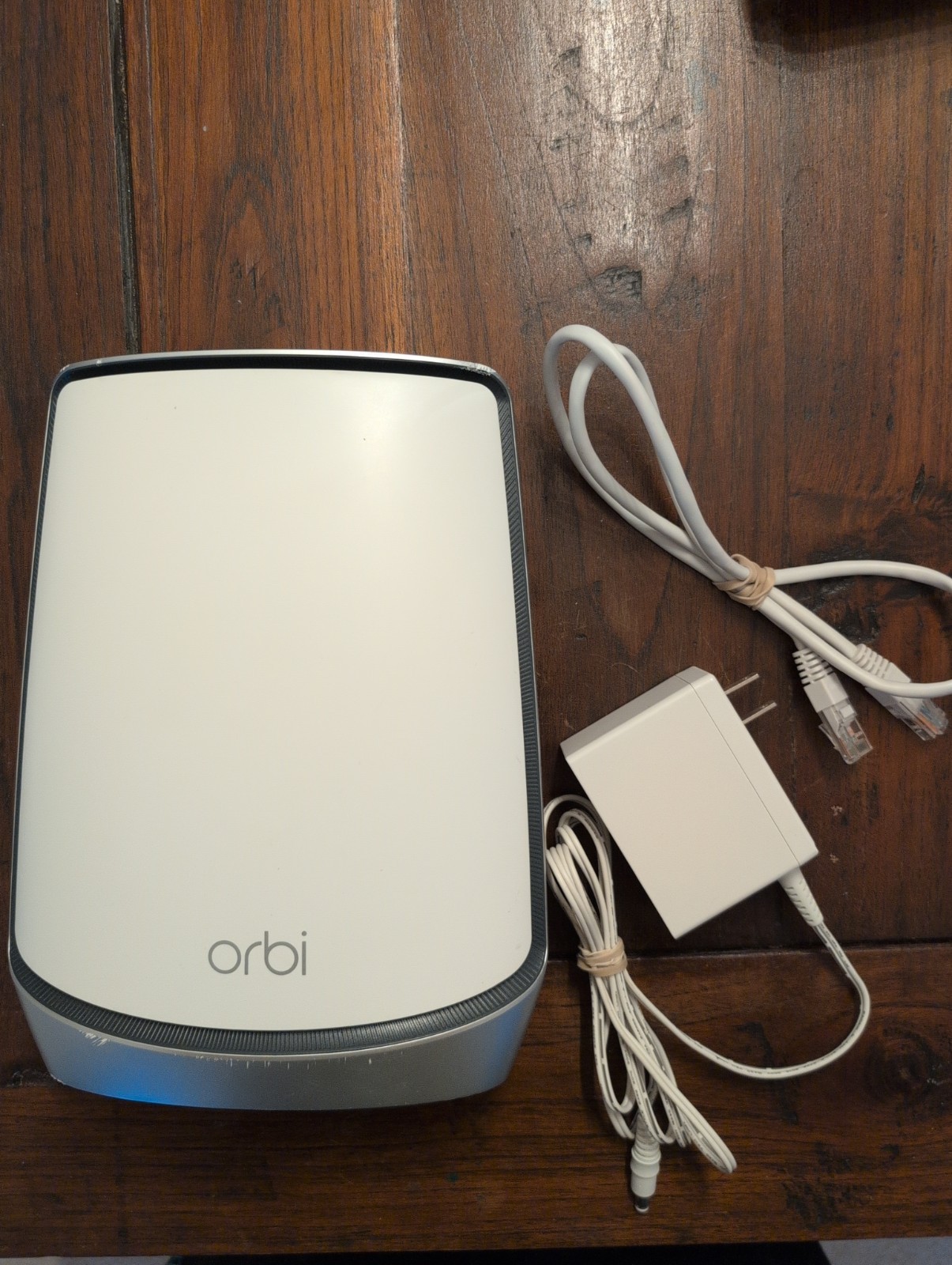 Netgear Orbi RBR840 Router AX5700 Tri-Band WiFi 6 Add-on Mesh Network AX