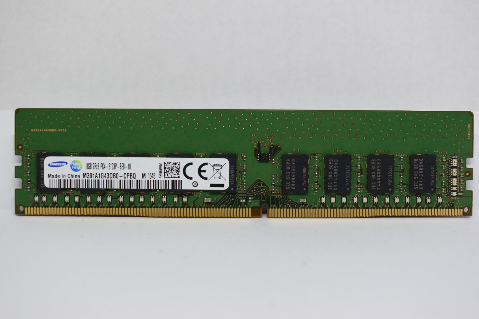 Samsung 8GB (1x8GB) 2Rx8 PC4-2133P-EE0-10 Desktop Memory RAM M391A1G43DB0-CPBQ