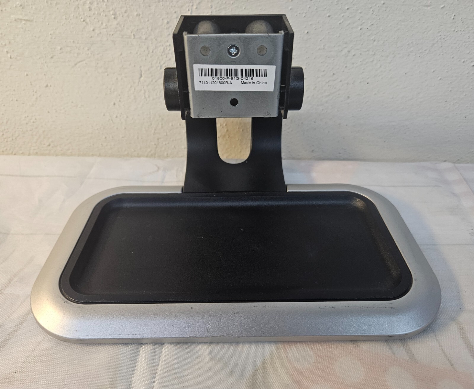 HP L1710 Display 17" LCD Monitor STAND ONLY 01800-F-91G-04216