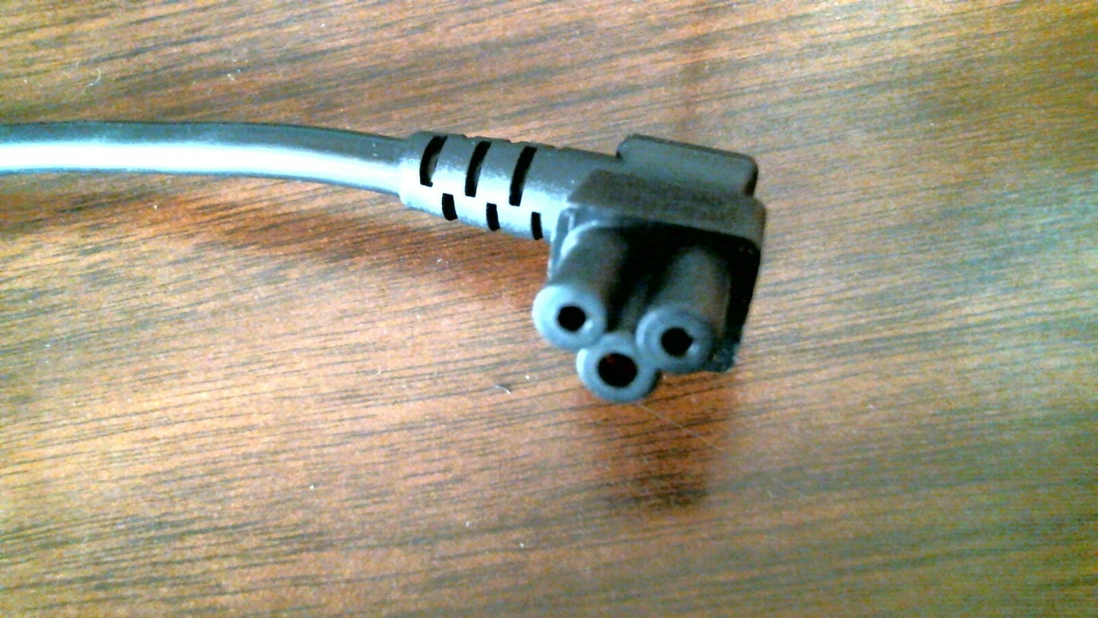 New Yung Li 9" Power Adapter Cord YC-14L, 90 degree angle 18AWG E152635