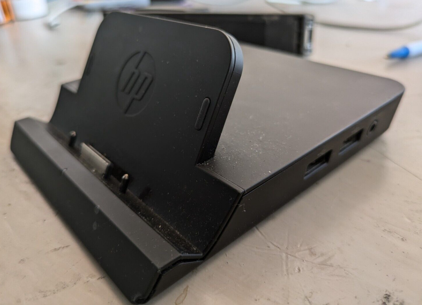 HP ElitePad 900 G1 1000 G2 Docking Station HSTNN-C75X 700693-001 No AC Adapter