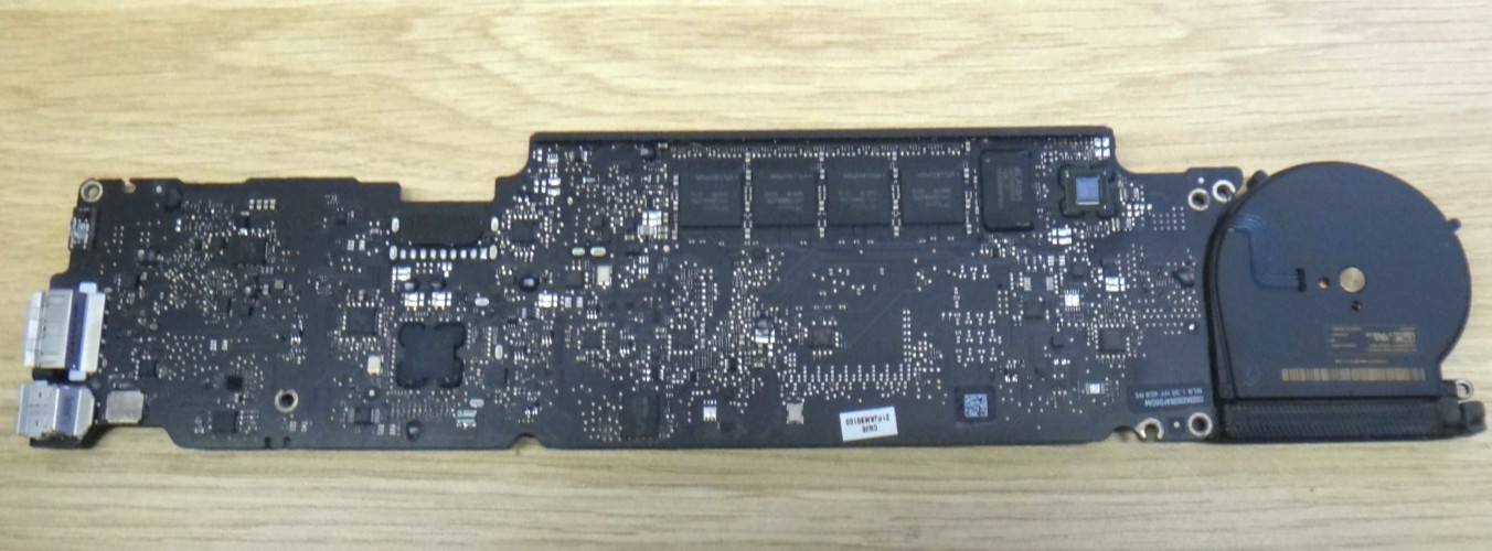 OEM Apple 820-3435-B (Intel Core i5 4th Generation, 1.4GHz, 4GB RAM) Motherboard