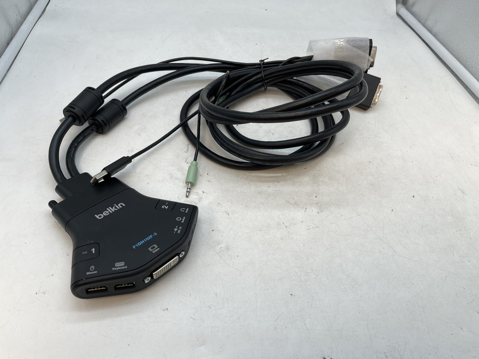 Belkin Secure 2-Port DVI-D KVM Switch (F1DN102F-3) w/ Attached Cables - Free S/H