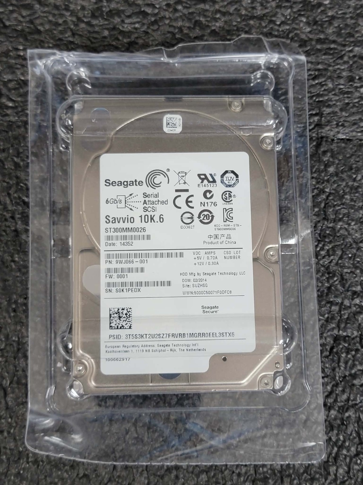 Seagate 9WJ066-001 ST300MM0026 300GB 10K RPM 64MB 6 Gbps SFF SAS 2.5" HDD