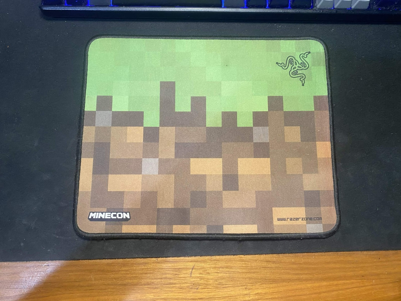 SUPER RARE Minecon 2011 Razor Mousepad LIMITED EDITION