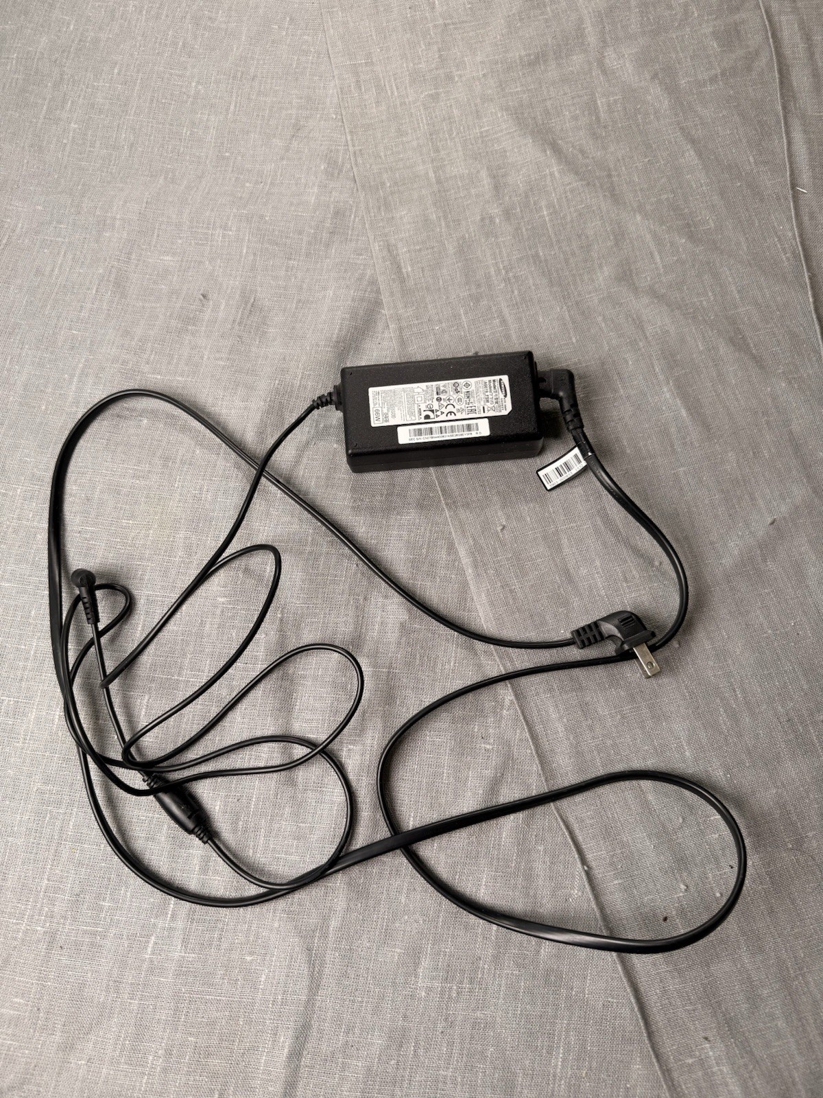 Genuine Samsung 66W 19V 3.474A AC Adapter Power Charger A6619_FSM