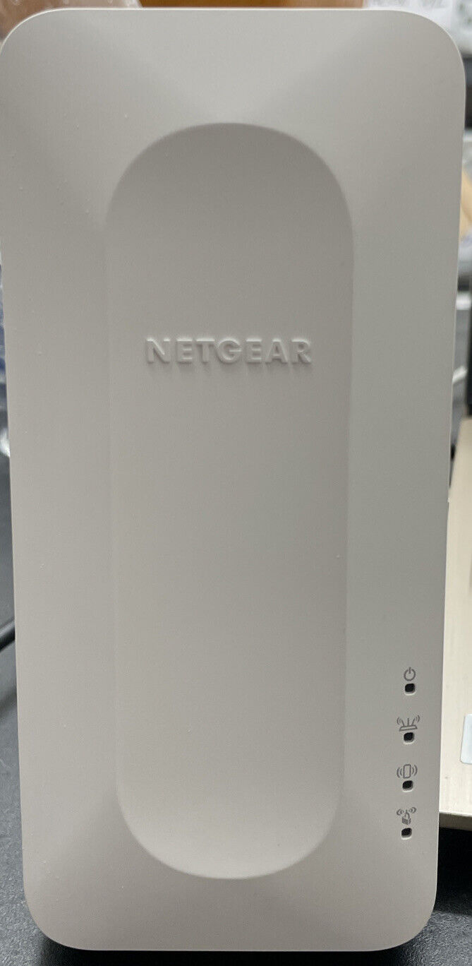 New NETGEAR AX1600 WiFi 6 Mesh Wall Plug Range Extender