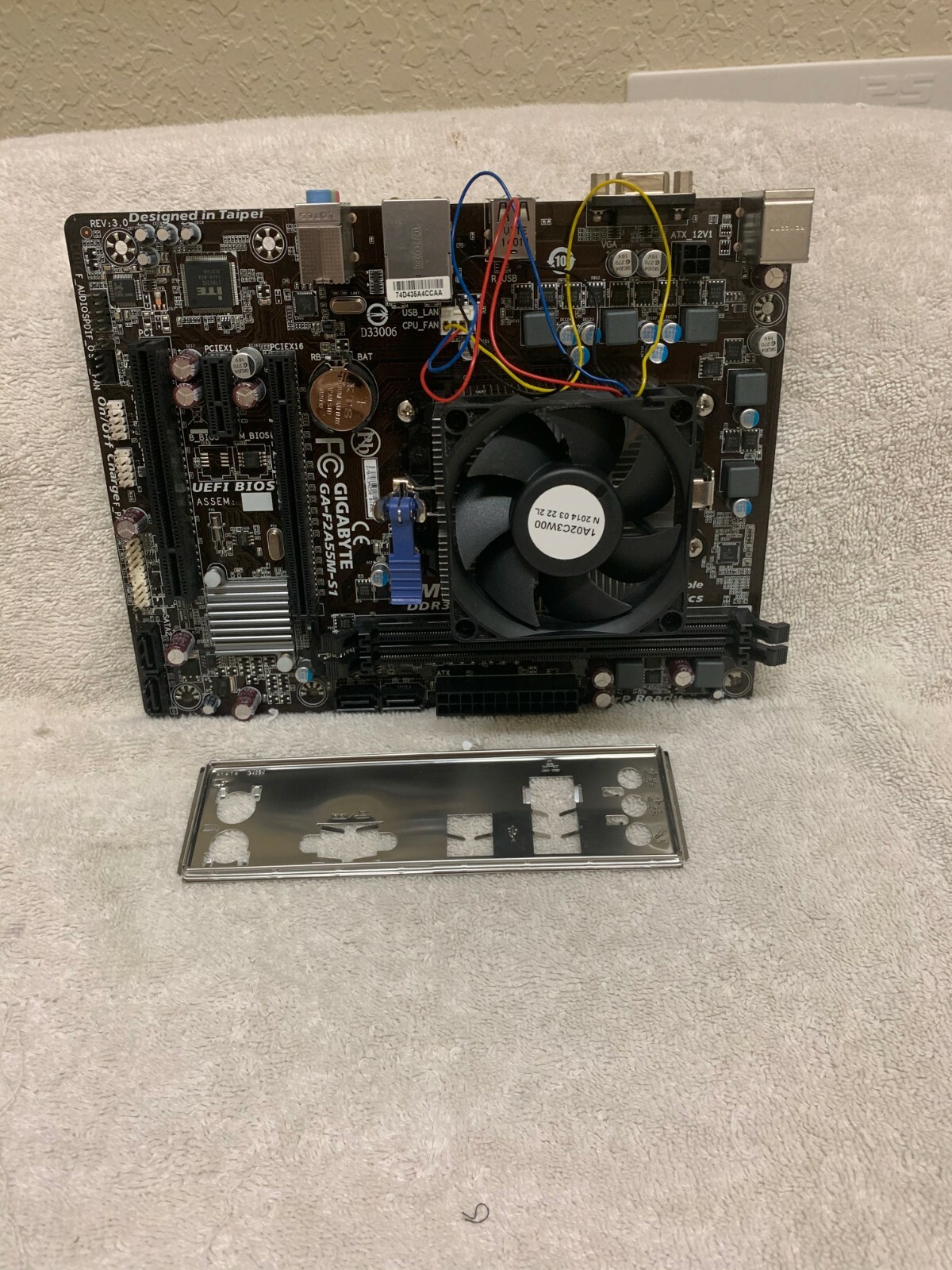 Gigabyte GA-F2A55M-S1 Motherboard