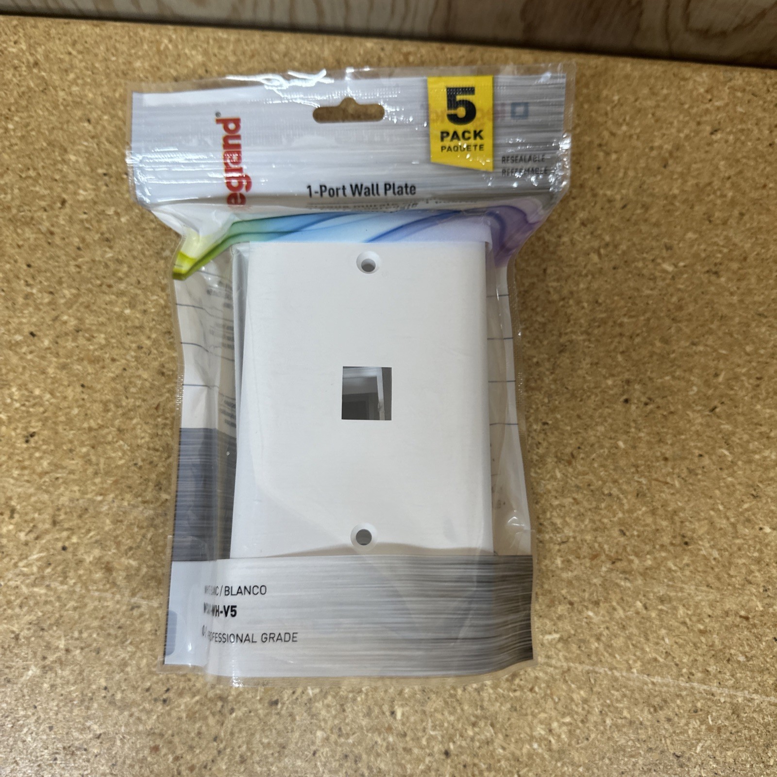 ONE Pack of FIVE {On-Q by Legrand} 1-Port Wall Plates {WP3401-WH-V5}