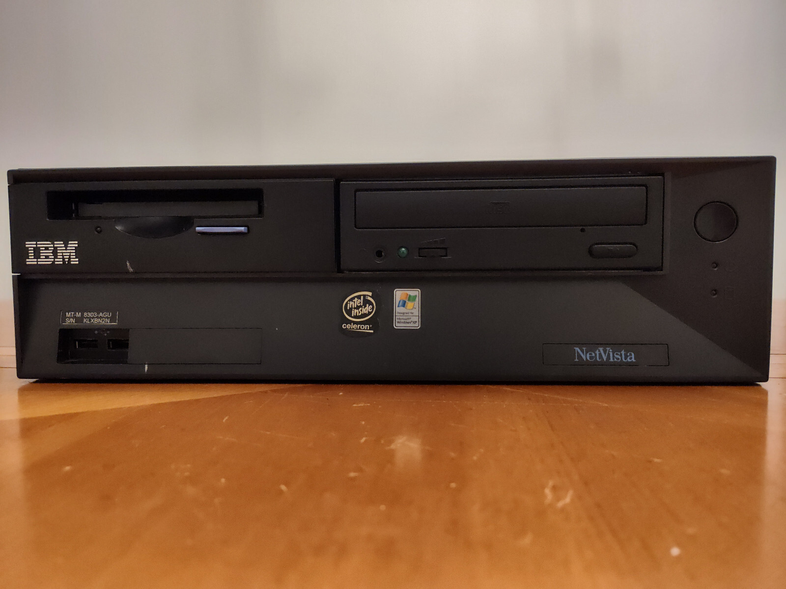 IBM Netvista AGU-8303 Vintage Desktop Computer Win XP, 40G HD, 512MB RAM NICE