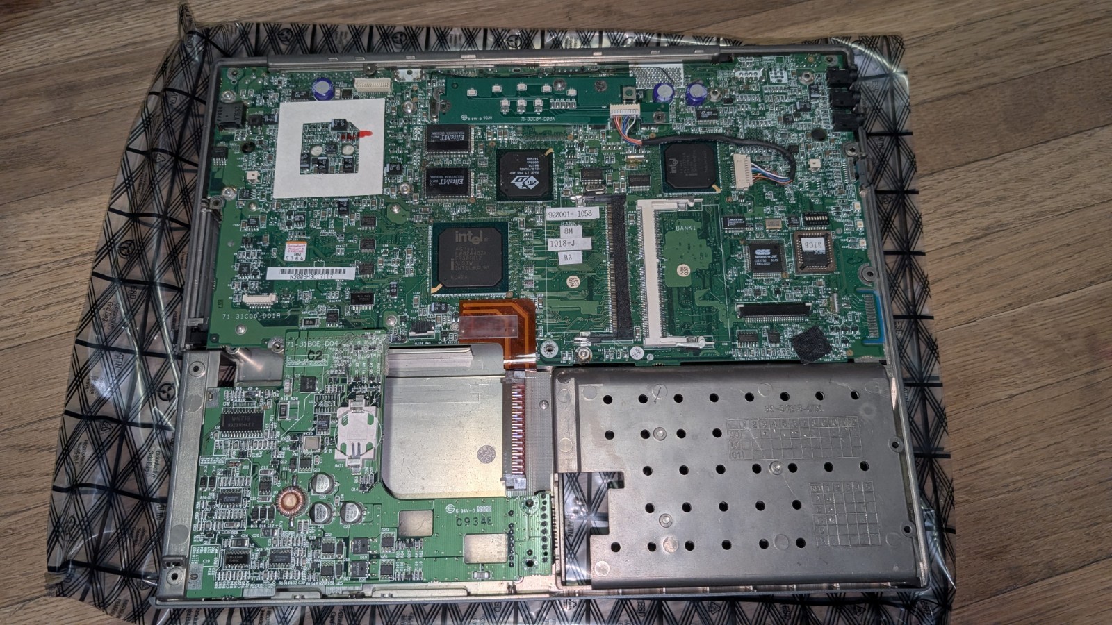 Vintage WinBook XL2 / Twinhead Slimnote GX Motherboard + INTEL MMC-2 CPU