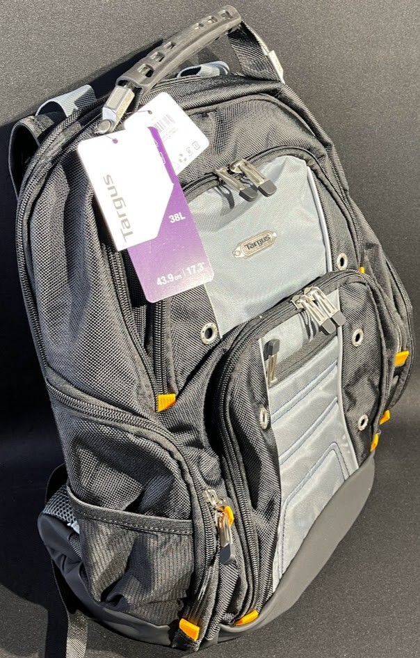 Targus Drifter II 17" Laptop Carrying Backpack / Black/Gray / TSB239US