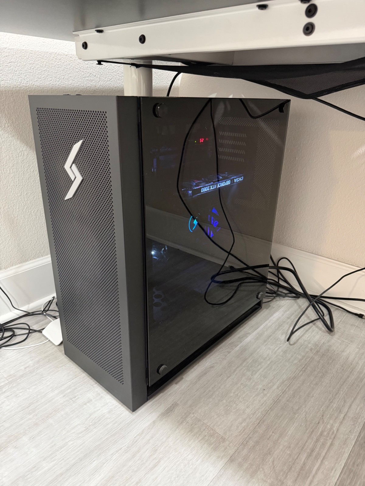 Digital Storm Velox gaming PC (Core-i9, RTX 2080 Super) Full specs listed above.