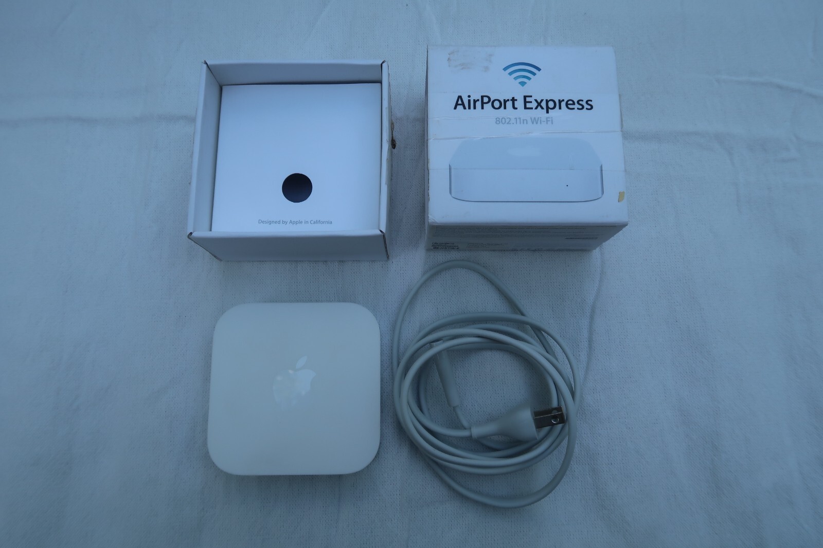 Apple A1392 AirPort Express Base Router Airplay 2 Audio Box - Quick & Easy #29