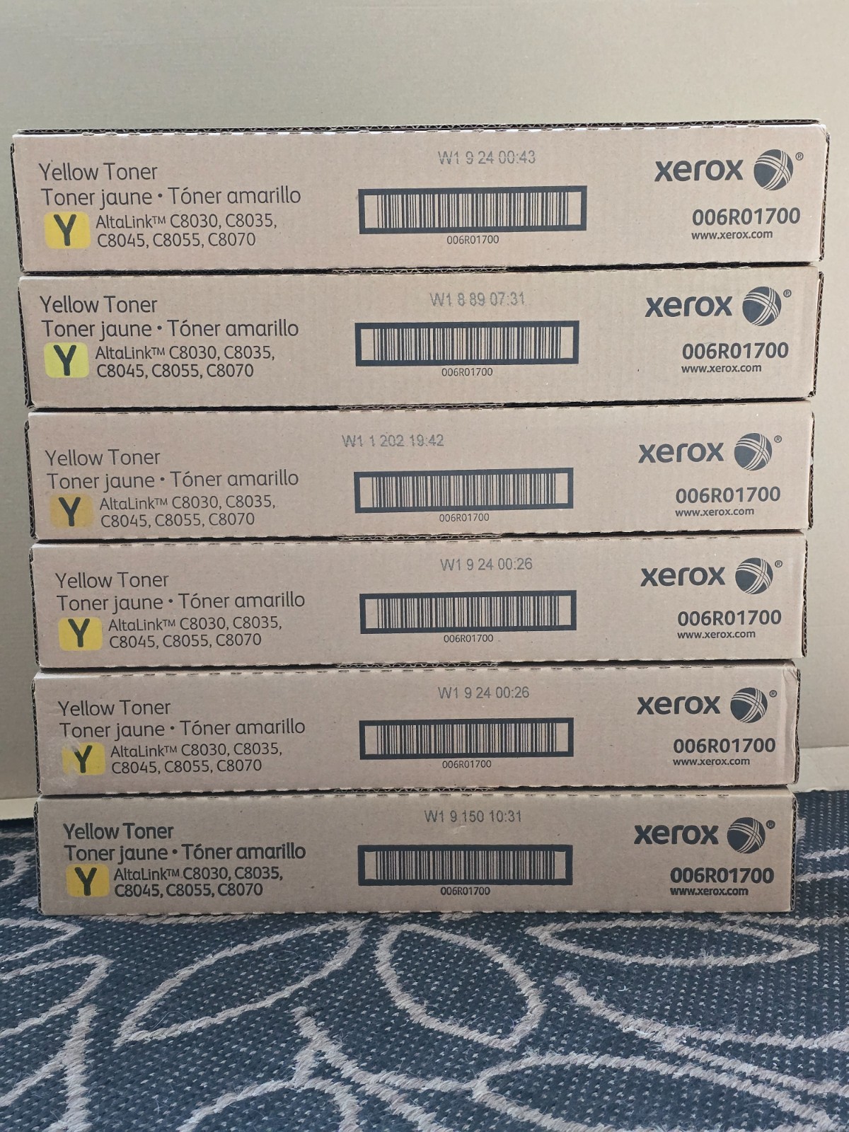 ONE Genuine Xerox 006R01700 Toner Cartridge - Yellow NEW IN BOX / 