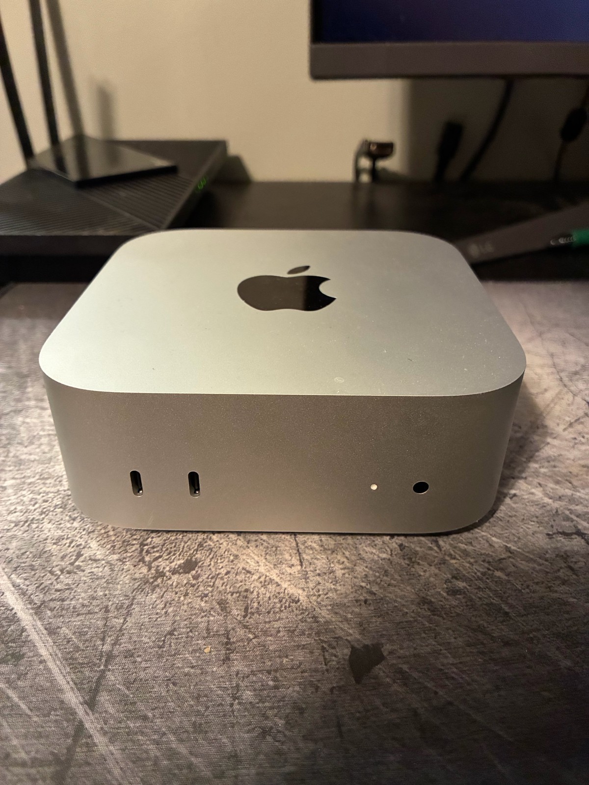 Apple Mac mini M6 2026 16GB 256GB MHQK4LL/A Open Box Barely Used w/ Box