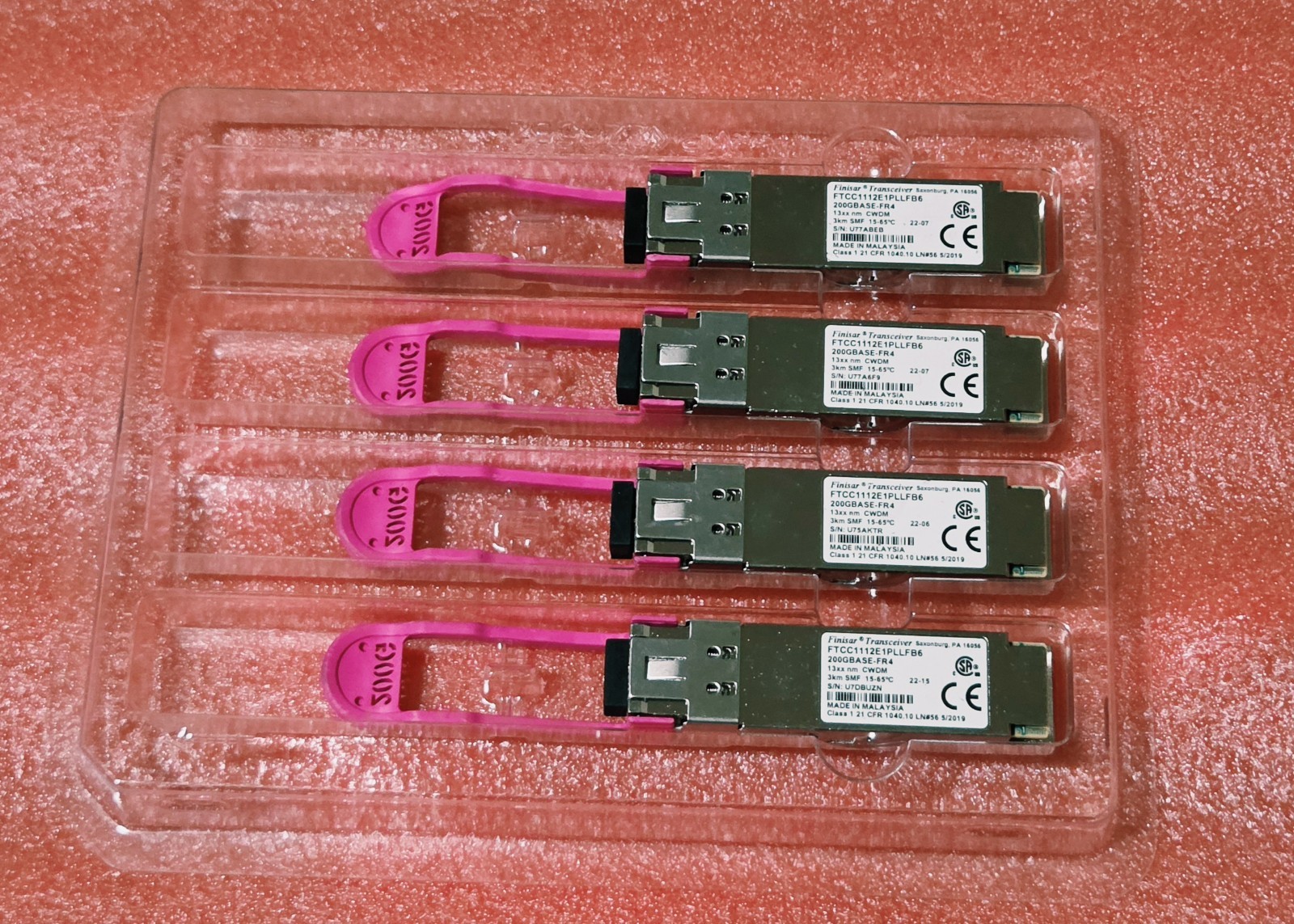 Finisar 200GBASE-FR4 13xxnm CWDM 3Km SMF LC Optic Transceiver FTCC1112E1PLLFB6